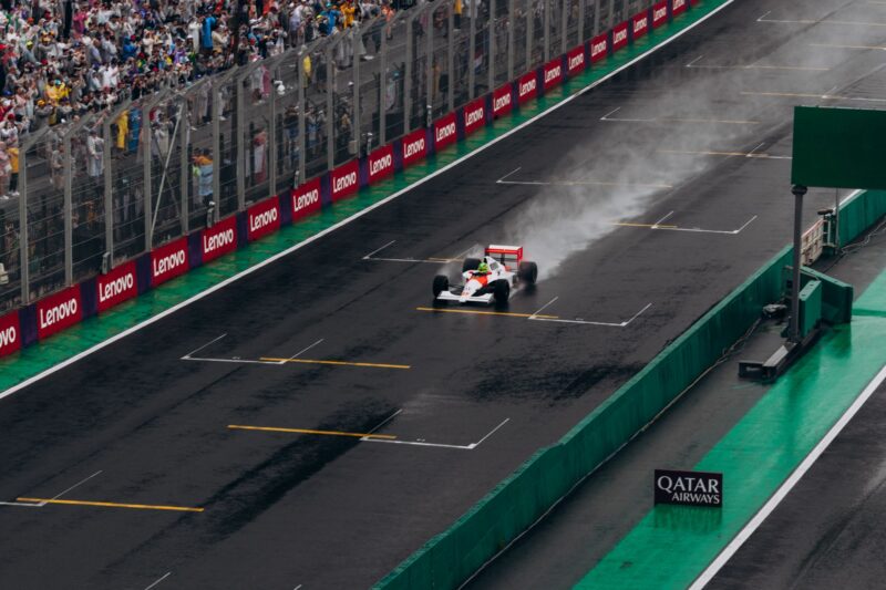 Lewis Hamilton pit call